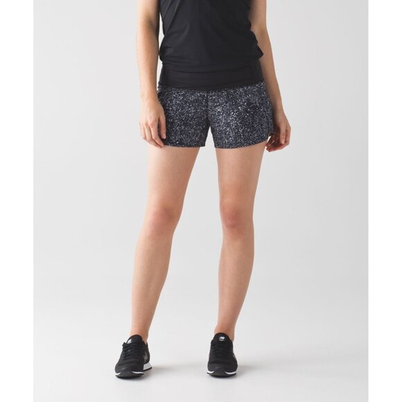 LULULEMON Run Times Short 4” WOMENS SZ 4 Mini Splatter White Black MEDIUM RISE - Picture 8 of 9